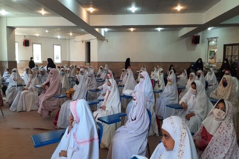 تصاویر/ برگزاری جشن تکلیف ویژه دختران در مدرسه علمیه الزهرا سلام علیها ارومیه