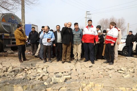 تصاویر/ بازدید وزیر کشور از مناطق زلزله زده خوی