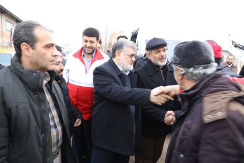 تصاویر/ بازدید وزیر کشور از چادرهای اسکان اضطراری