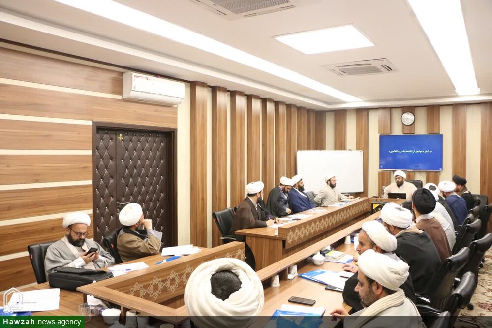 دوره تخصصی «خوانش بیانیه گام دوم انقلاب» در یزد برگزار شد