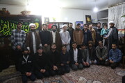 تصاویر/ حضور طلاب مدرسه علمیه پیامبر اعظم(ص) در منزل شهید حسن مختارزاده