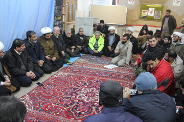 تصاویر/ حضور معاون اول رییس جمهور در قرارگاه جهادی طلاب حوزه علمیه خوی