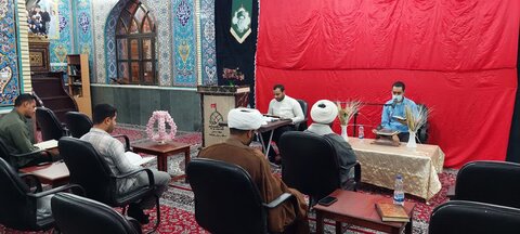 تصاویر/ اولین نشست  قرآنی ثابت  در بندرلنگه برگزار شد