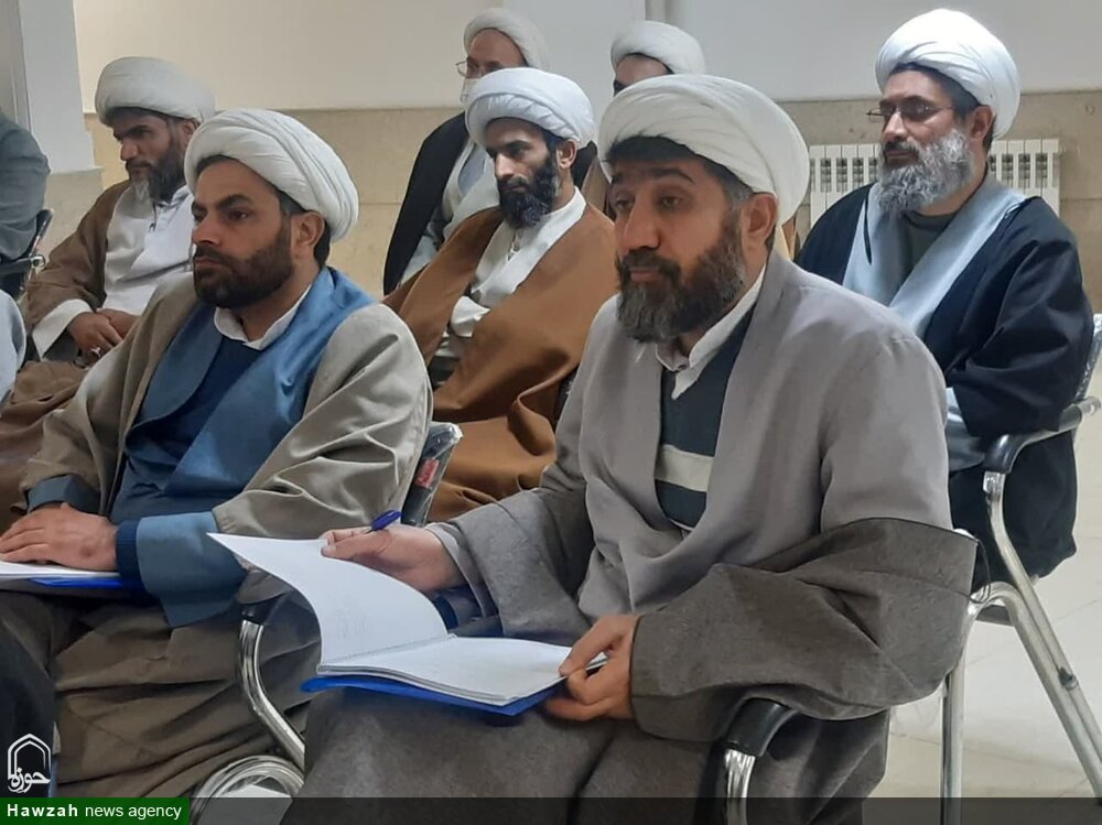 دوره تربیت مربی «خوانش دقیق بیانیه گام دوم انقلاب» در کاشان برگزار شد + عکس