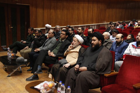 تصاویر / آیین رونمایی کتاب لبخند ماه با حضور مدیر حوزه علمیه استان قزوین