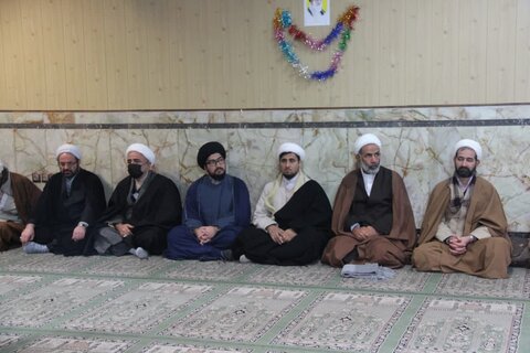 تصاویر / برگزاری آغاز جشن چهل وچهارمین ایام الله دهه فجر در حوزه علمیه استان قزوین