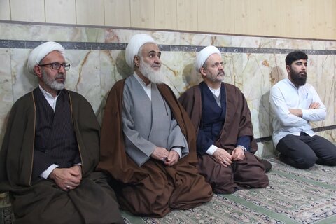 تصاویر / برگزاری آغاز جشن چهل وچهارمین ایام الله دهه فجر در حوزه علمیه استان قزوین