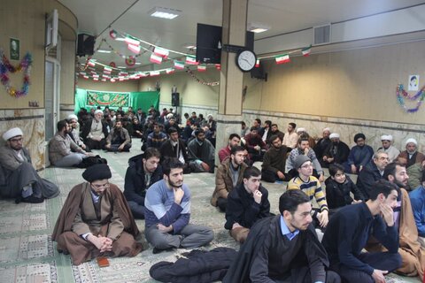 تصاویر / برگزاری آغاز جشن چهل وچهارمین ایام الله دهه فجر در حوزه علمیه استان قزوین
