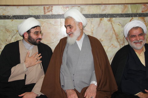 تصاویر / برگزاری آغاز جشن چهل وچهارمین ایام الله دهه فجر در حوزه علمیه استان قزوین