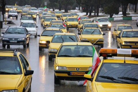 رژه موتوری و خودرویی به مناسبت ورود تاریخی امام خمینی (ره) به میهن در کهگیلویه و بویراحمد برگزار شد
