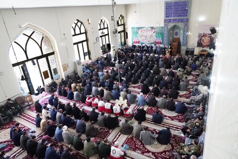 مراسم آغاز ایام الله دهه فجر در مدرسه علمیه کمالیه خرم آباد