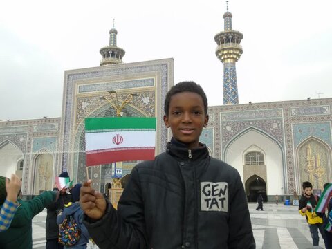 تصاویر/ گردهمایی کودکان و نوجوانان پسر جهان اسلام با عنوان مجددالاسلام در حرم مطهر رضوی