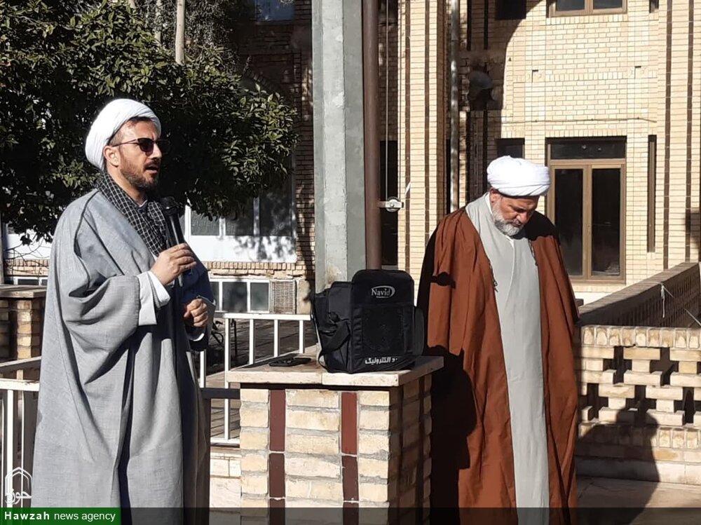 زنگ انقلاب در حوزه علمیه آیت الله یثربی(ره) کاشان نواخته شد