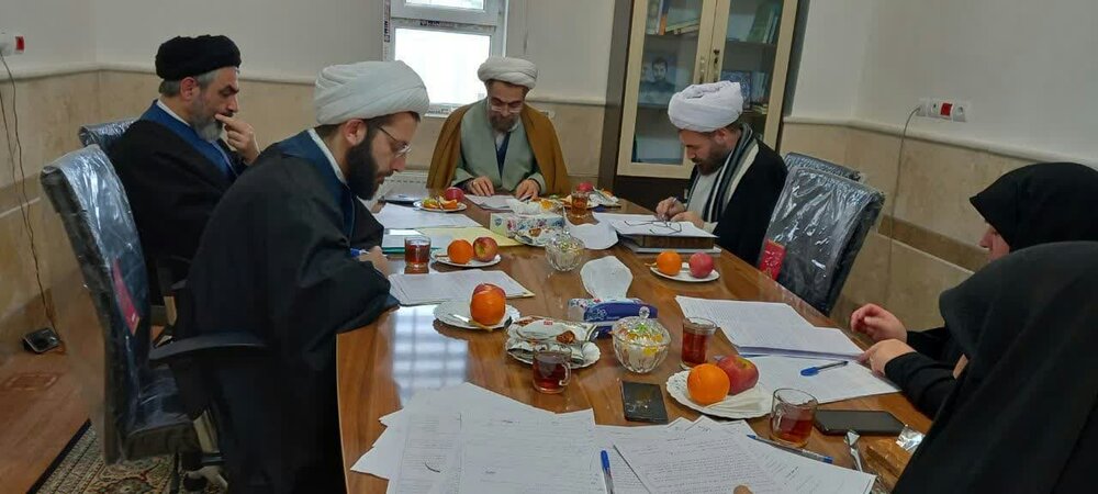 طرح اجمالی پایاننامههای بانوان طلبه اردبیلی بررسی شد