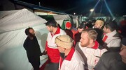 تصاویر/ بازدید شبانه رئیس جمعیت هلال احمر و استاندار آذربایجان غربی از اردوگاه های اسکان اضطراری هلال احمر در خوی