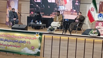 احساس مسئولیت اولین گام در نشر ارزش‌های انقلاب اسلامی در دنیاست