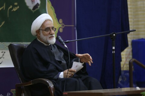 تصاویر/ مراسم بزرگداشت دهه فجر و تکریم اساتید تبلیغ حوزه