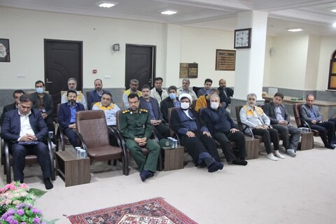 دیدار جمعی از اساتید و دانشجویان دانشگاه صنعتی خواجه نصیرالدین طوسی با امام جمعه بوشهر