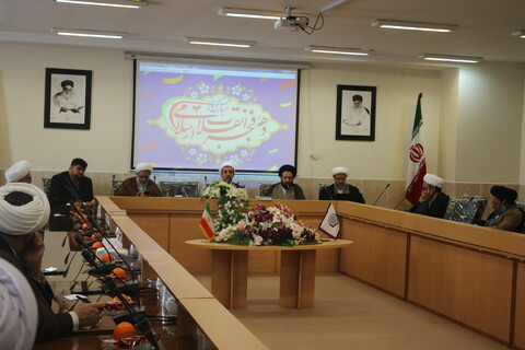 تصاویر/ نشست ماهانه مدیران مدارس علمیه استان اصفهان