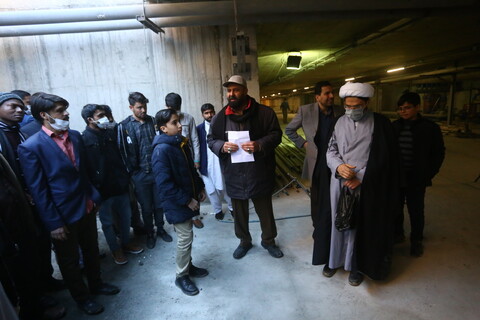 بازدید طلاب غیرایرانی اصفهان از پروژه‌های عمرانی شهرداری