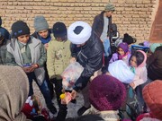 فیلم|  فعالیت های جهادی طلاب و روحانیون خوی در مناطق زلزله زده