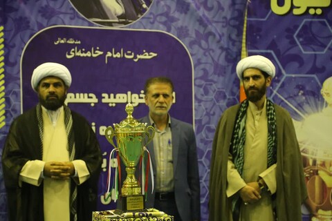 تصاویر/ برگزاری جشنواره ورزشی طلاب و روحانیون خوزستان