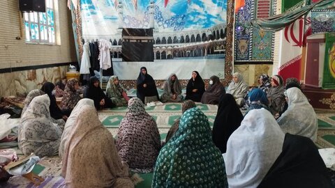 تصاویر/ اعتکاف دانش آموزان دختر در  مسجد کوثر بندرعباس