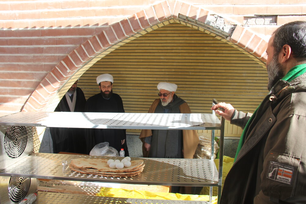 تنور خدمت رسانی در خوی داغ داغ است