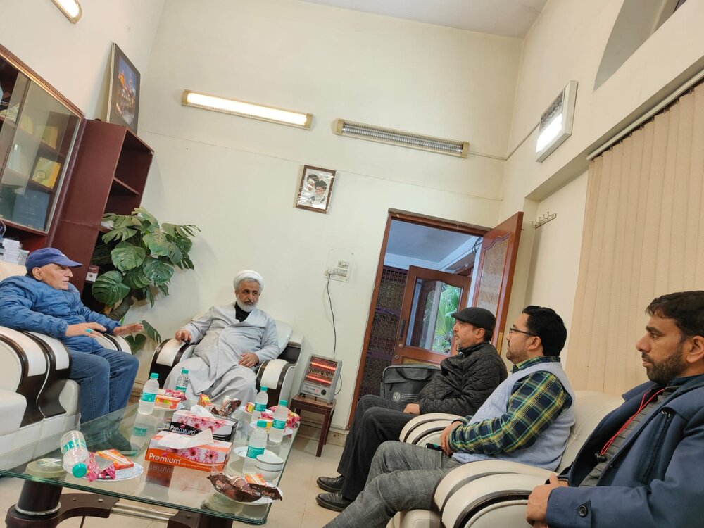 ملک ہندوستان ہمیشہ سے علم و معارف کا سرچشمہ رہا ہے، ڈاکٹر رضا شاکری