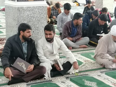 تصاویر/مراسم اعتکاف در مسجد حوزه علمیه امام صادق (ع) حاجی آباد