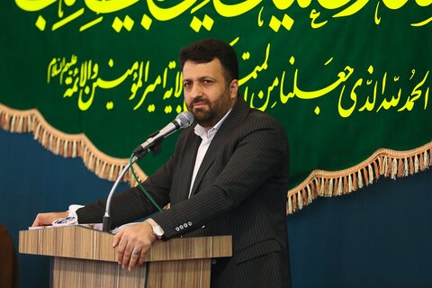 تصاویر / دیدار جمعی از مداحان وشاعران اهل بیت علیهم السلام با نماینده ولی فقیه در استان قزوین