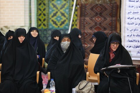 تصاویر / دیدار جمعی از مداحان وشاعران اهل بیت علیهم السلام با نماینده ولی فقیه در استان قزوین