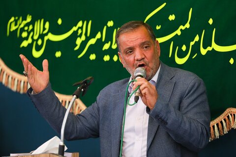 تصاویر / دیدار جمعی از مداحان وشاعران اهل بیت علیهم السلام با نماینده ولی فقیه در استان قزوین