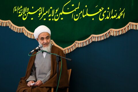 تصاویر / دیدار جمعی از مداحان وشاعران اهل بیت علیهم السلام با نماینده ولی فقیه در استان قزوین