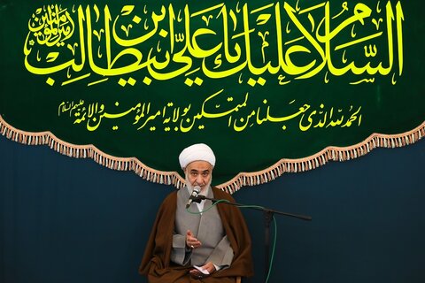 تصاویر / دیدار جمعی از مداحان وشاعران اهل بیت علیهم السلام با نماینده ولی فقیه در استان قزوین