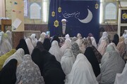 تصاویر/ حضور امام جمعه بوشهر در جمع دختران دانش آموز معتکف
