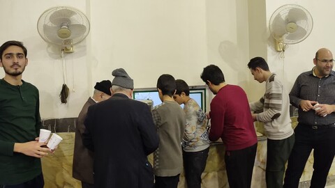 تصاویر/ آخرین روزاعتکاف  طلاب مدرسه علمیه امیرالمومنین (ع) آران وبیدگل