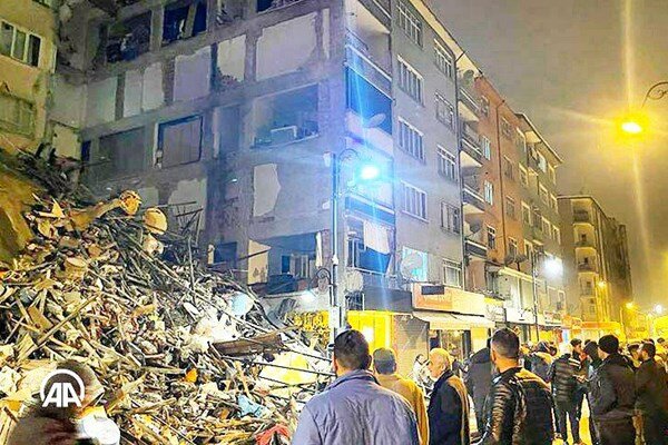 ترکی اور شام میں زبردست زلزلہ؛ کم از کم 140 افراد کی موت