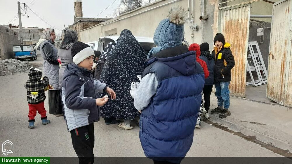 فعالیت جهادی طلاب خواهر آذربایجان غربی در زلزله خوی