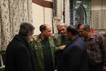 تصاویر/ دیدار فرمانده سپاه شهدا با مردم مناطق زلزله زده خوی مستقر در مساجد ارومیه