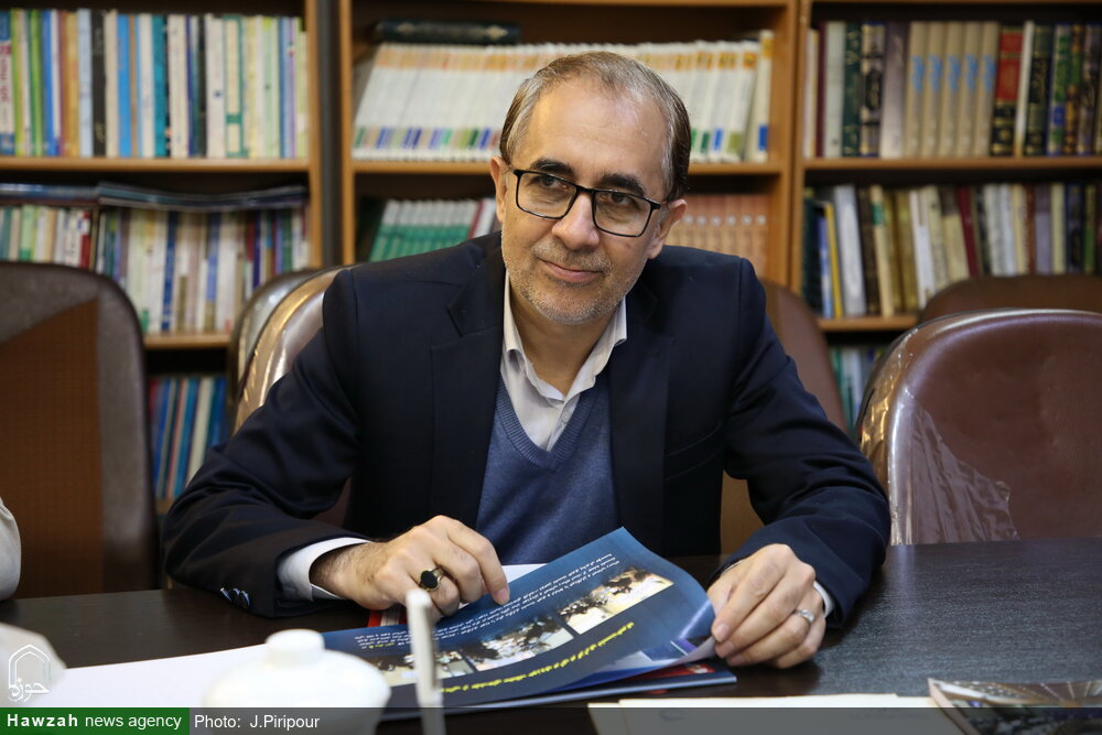 نقش مهم حوزه های علمیه در فرهنگسازی مصرف آب در کشور/ هیچ جای دنیا در دل کویر صنعت فولادسازی ایجاد نمیشود