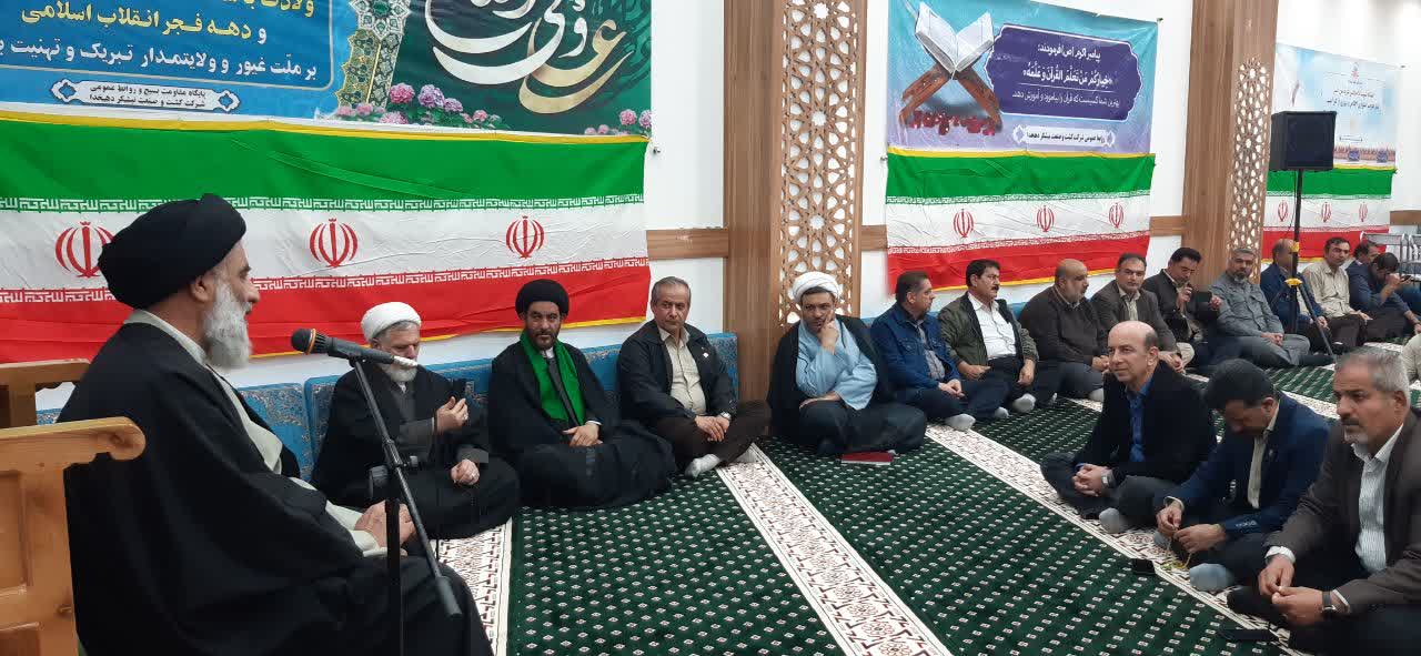 انقلاب اسلامی با قدرت به مسیرش ادامه می دهد