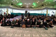 تصاویر / اجتماع مدافعان حرم و چهلمین روز تدفین شهدای گمنام در همدان