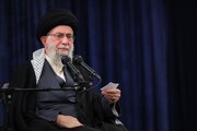 دشمن کی سازش کے سامنے سب اتحاد کی حکمت عملی اختیار کریں: رہبر انقلاب اسلامی