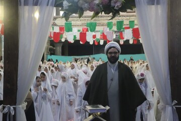 تصاویر/ جشن تکلیف دانش‌آموزان دختر قروه