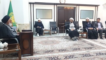 حفظ کیان زن و خانواده از وظایف سنگین حوزه‌های علمیه خواهران است