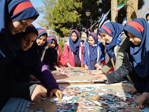 تصاویر/ برگزاری ویژه برنامه دانش‌آموزی با عنوان «رویداد روایت انقلاب» در کاشان