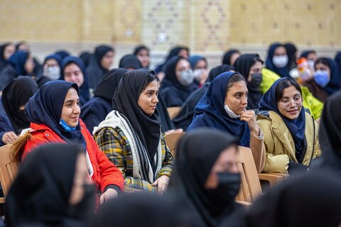 تصاویر / همایش استانی دختران انقلاب از سوی دفتر نماینده ولی فقیه در استان قزوین