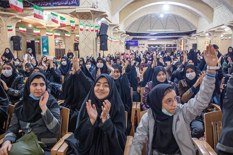 تصاویر / همایش استانی دختران انقلاب از سوی دفتر نماینده ولی فقیه در استان قزوین