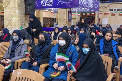 تصاویر / همایش استانی دختران انقلاب از سوی دفتر نماینده ولی فقیه در استان  قزوین